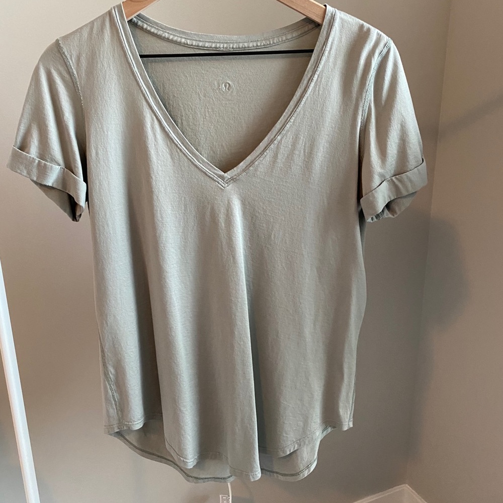 EUC Lululemon Light Green V Neck T-shirt